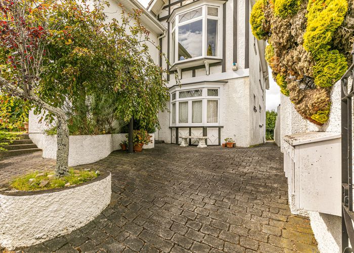  at 4/0 Carlton Gore Road, Newmarket, Auckland