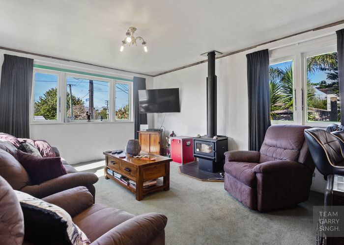  at 3 Rosehill Drive, Rosehill, Papakura