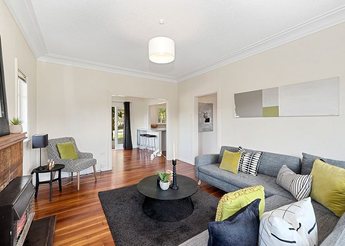  at 7 Storey Avenue, Forest Lake, Hamilton