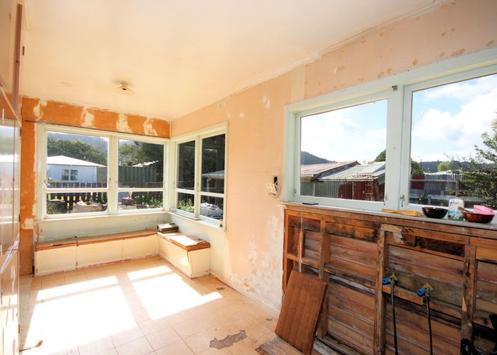  at 8 Cobham Street, Taneatua