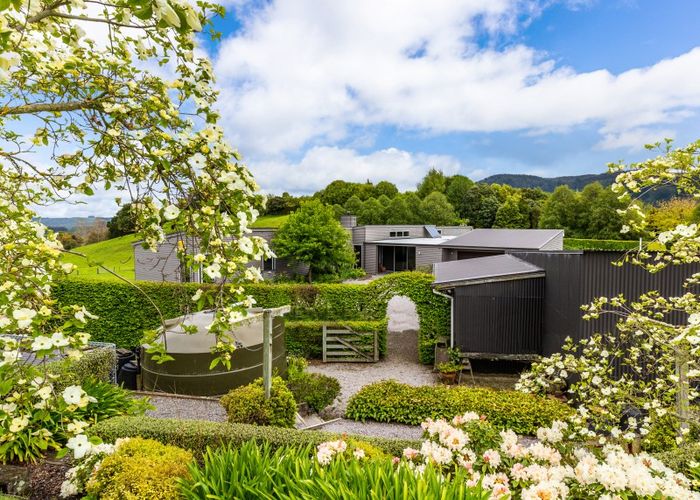  at 37 Hepina Heights, Kinloch, Taupō