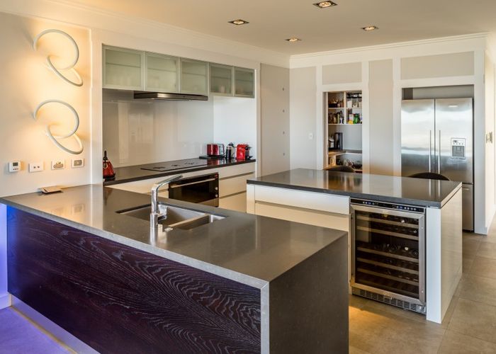  at 219 Marine Drive, Lowry Bay, Lower Hutt