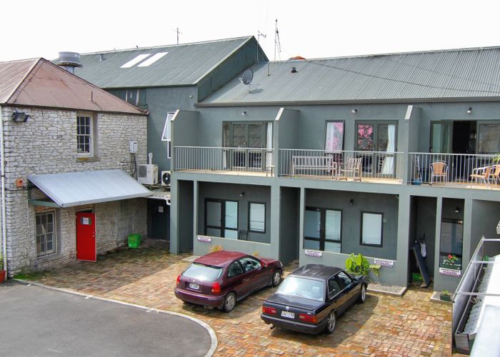  at 15C Hood Street, Hamilton Central, Hamilton