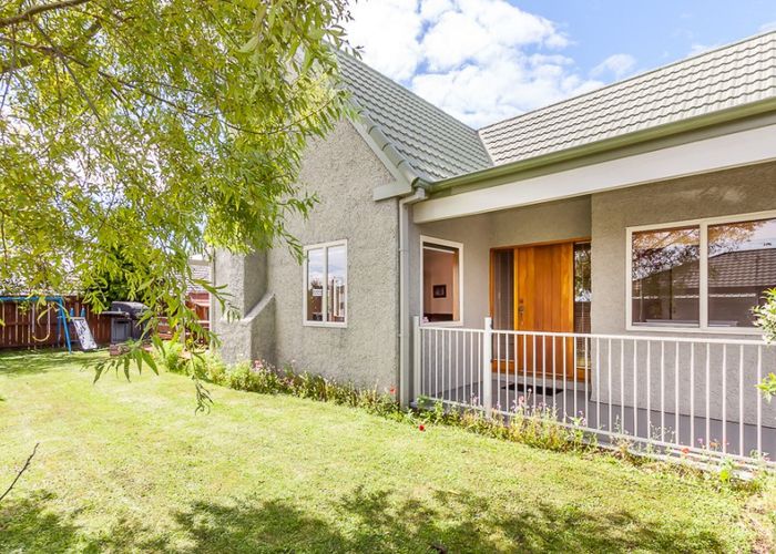  at 12 Greenwood Place, Fitzherbert, Palmerston North