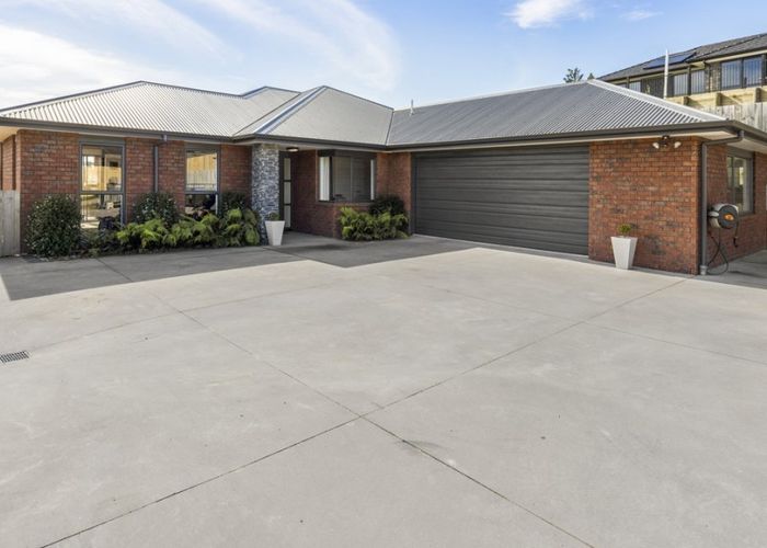  at 29 Falcon Drive, Welcome Bay, Tauranga