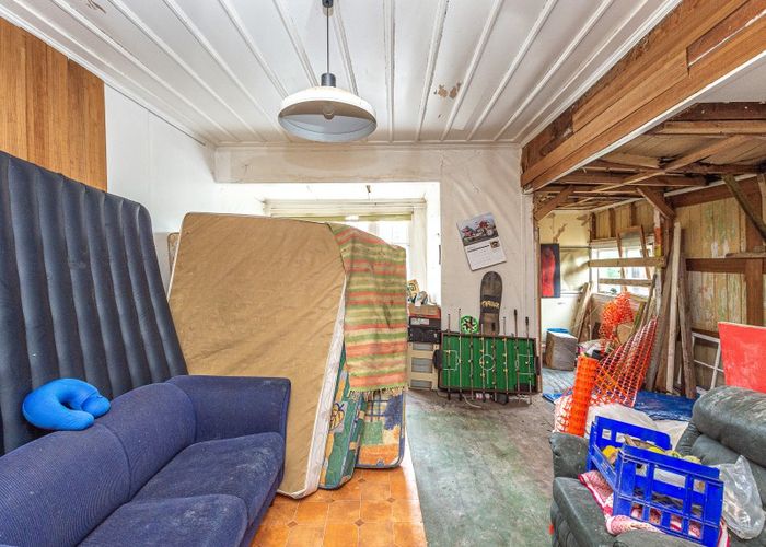  at 7 Seafront Road, Castlecliff, Whanganui