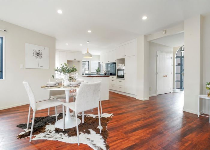  at 118 MacFarlane Street, Hamilton East, Hamilton