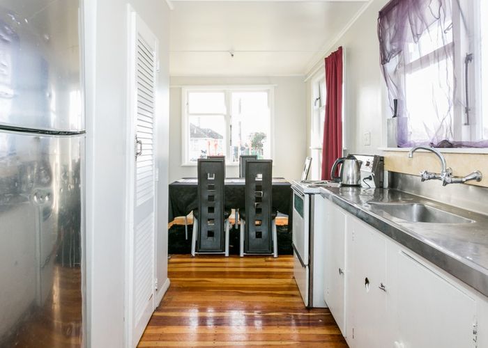  at 509 Lowe Street, Camberley, Hastings