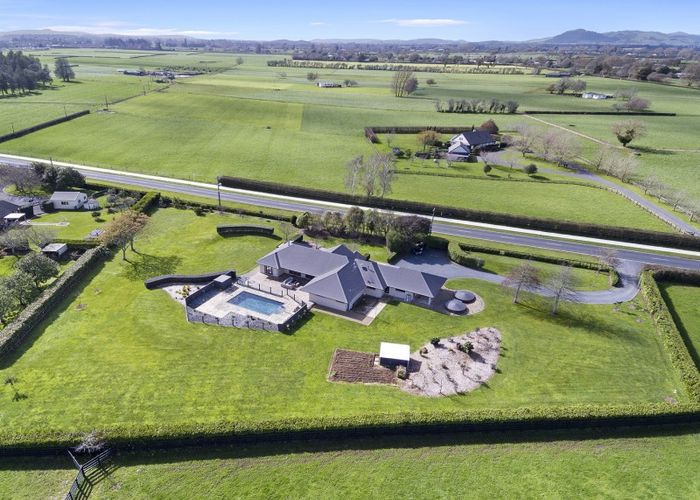  at 100 Hooker Road, Tamahere
