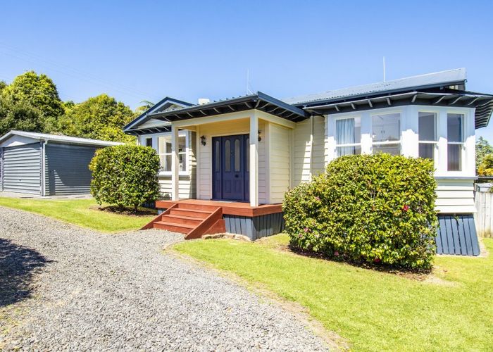  at 6 STANLEY STREET, Tahawai, Kauri Point