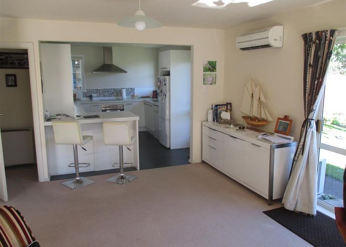  at 2/138 Studholme Street, Somerfield, Christchurch