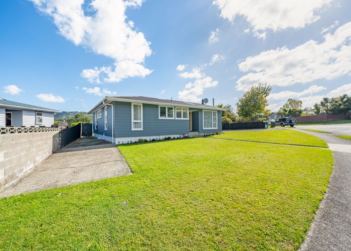  at 10 Edelweiss Grove, Timberlea, Upper Hutt