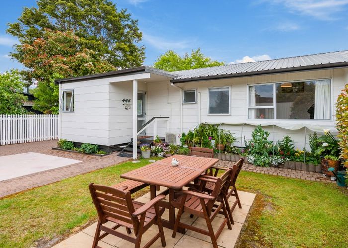  at 9 Candu Lane, Kinloch, Taupō