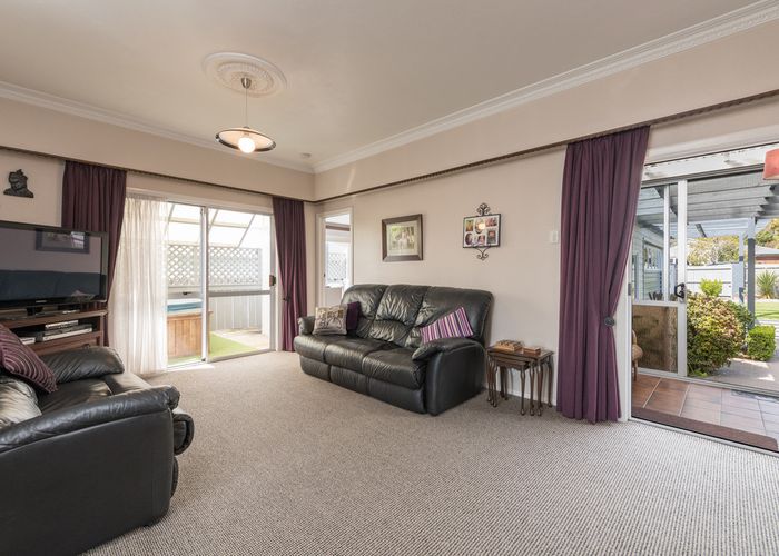  at 27 George Street, Richmond