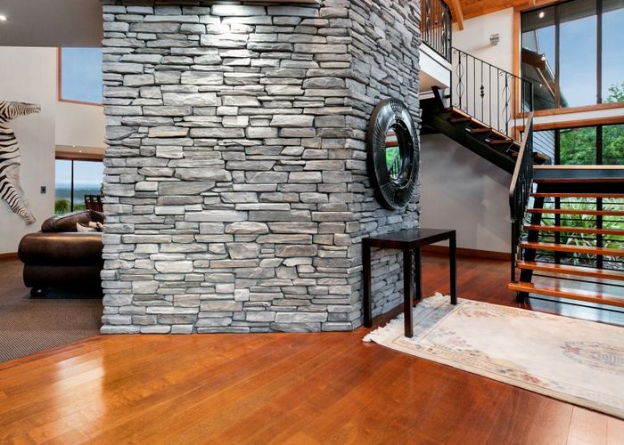  at 121 Highland Drive, Acacia Bay, Taupo