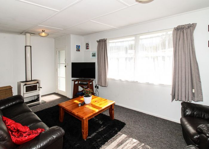  at 22 Hardie Grove, Featherston