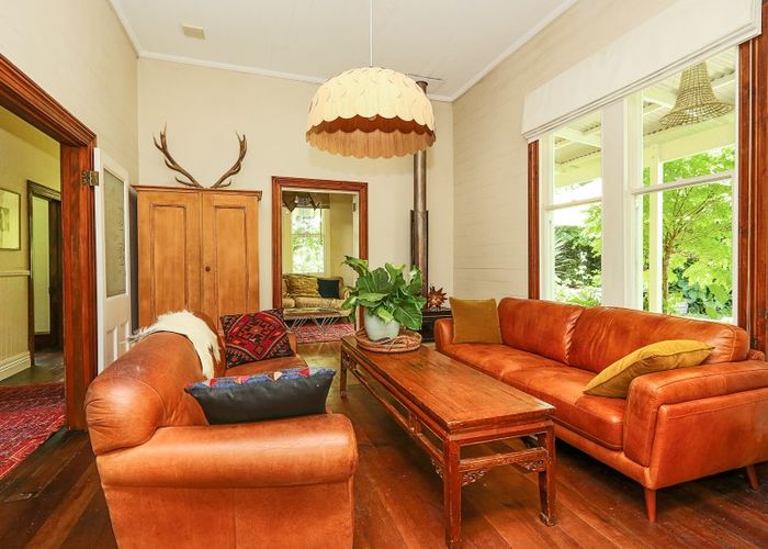  at 18 Panapa Road, Waipatu