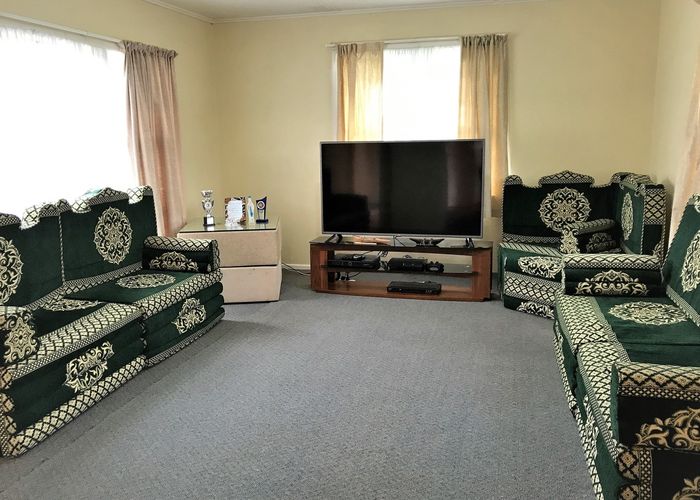  at 7 Falcon Street, Cannons Creek, Porirua