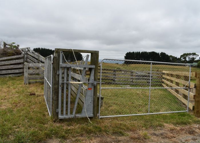  at 49 Hokio Sand Road, Hokio Beach, Levin