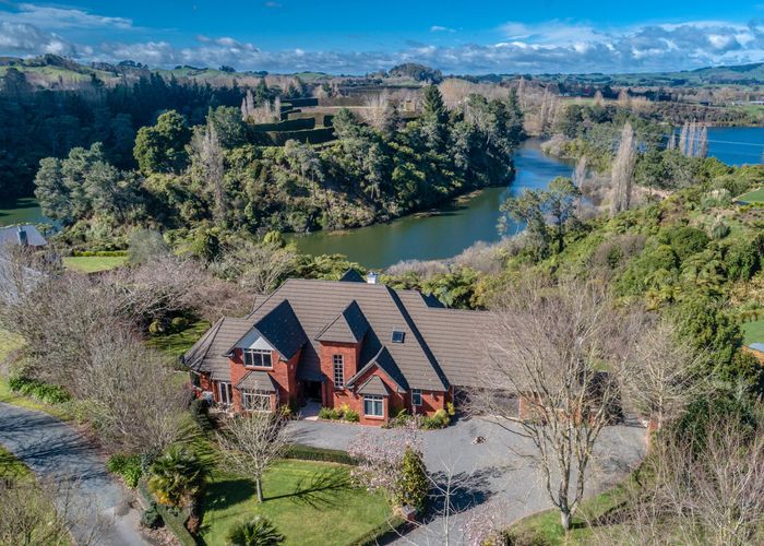  at 352 Lake View Drive, Karapiro, Cambridge