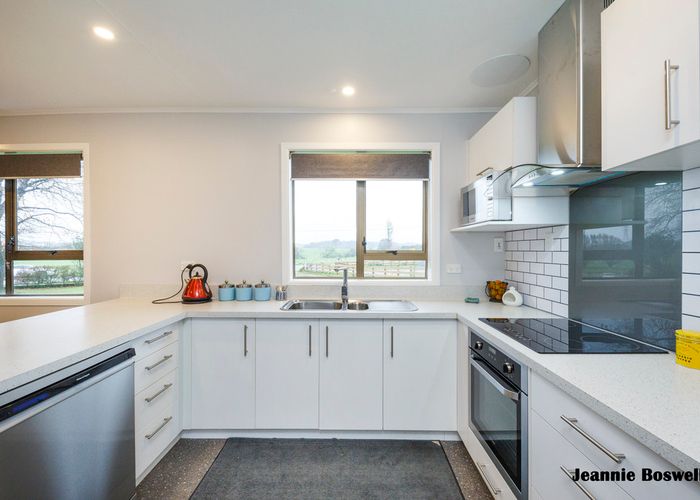  at 825 Stoney Creek Road, Bunnythorpe, Palmerston North