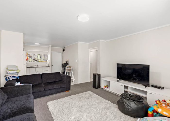  at 4/28 Princes Street, Otahuhu, Auckland