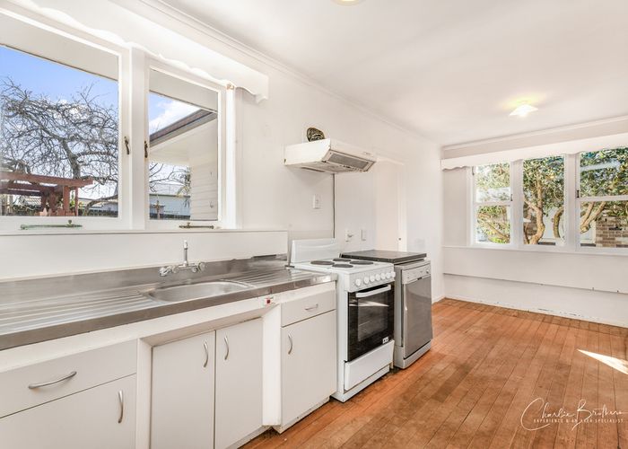  at 7 Kay Road, Manurewa, Auckland