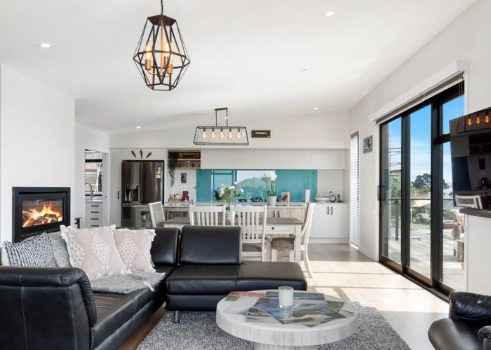  at 1 Sandhurst Drive, Papamoa Beach, Papamoa