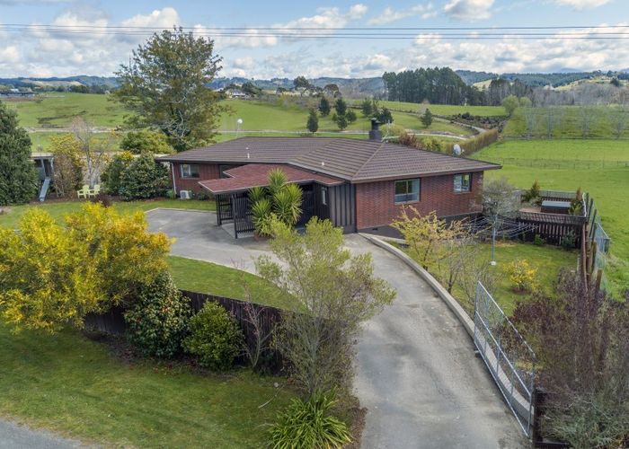  at 54 Greenacres Road, Redwood Valley