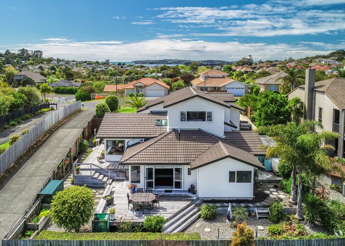  at 32 Blue Heron Rise, Stanmore Bay, Whangaparaoa