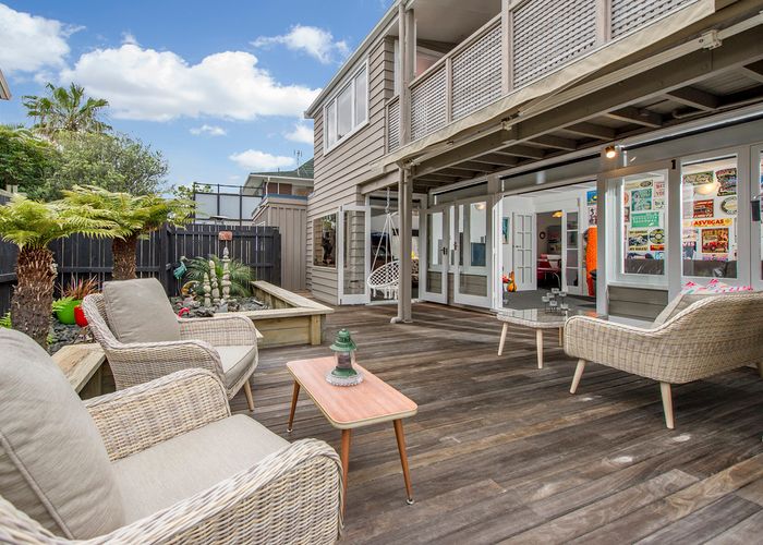  at 1/195 Fisher Parade, Farm Cove, Auckland