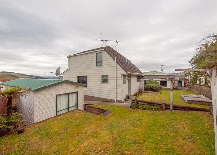  at 6 Trilids Lane, Churton Park, Wellington