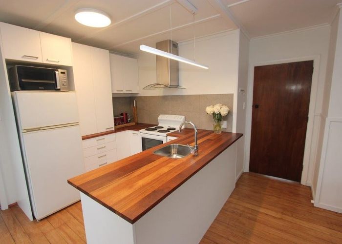  at 25 Esk Street, Roslyn, Palmerston North
