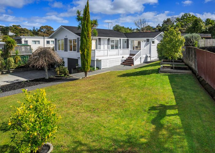  at 3 Mountbatten Avenue, Hillcrest, Auckland