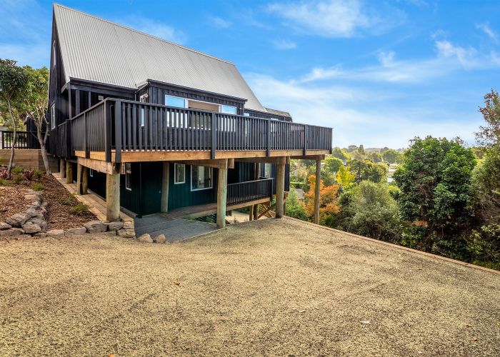  at 363 Centaurus Road, Hillsborough, Christchurch
