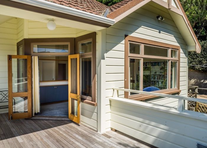  at 5 Lytton Street, Wadestown, Wellington