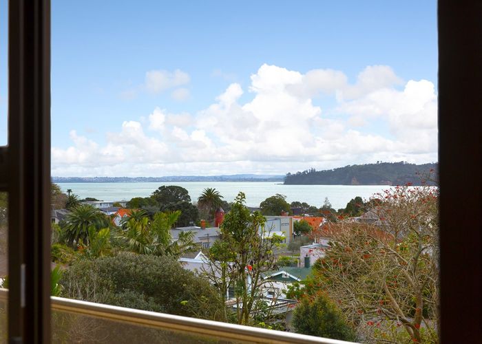  at 6/22 Salisbury Street, Herne Bay, Auckland