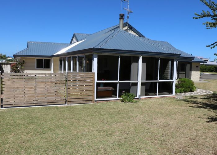  at 6 Low Avenue, Foxton Beach, Foxton