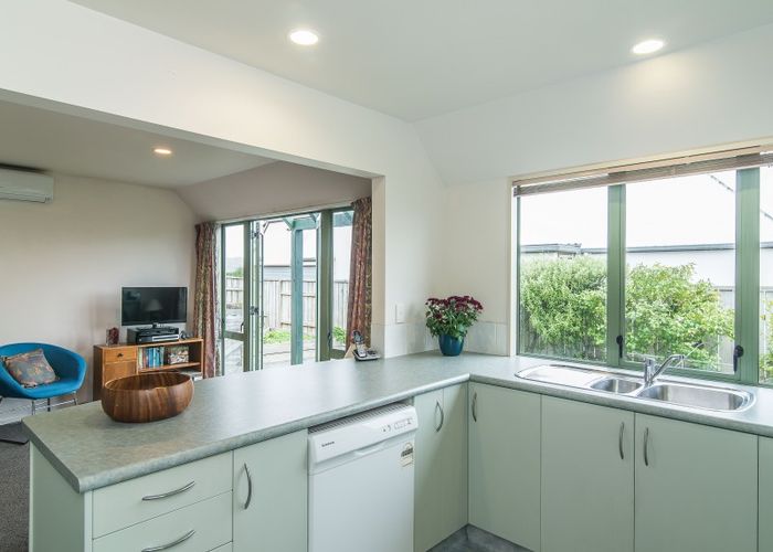  at 6/40 Clifford Road, Johnsonville, Wellington