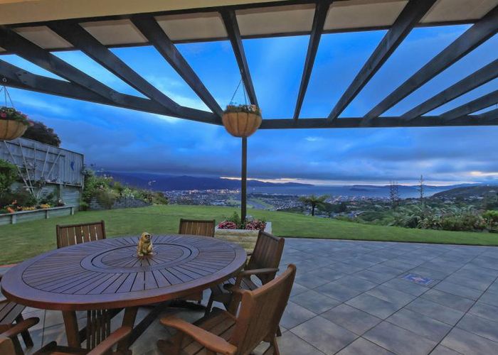  at 7 Oceanview Terrace, Tirohanga, Lower Hutt