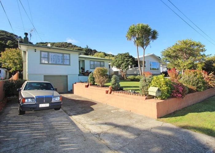  at 10 Isabel Grove, Wainuiomata, Lower Hutt