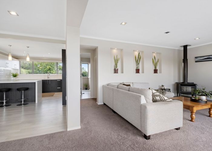  at 24 The Boulevard, Sunnyhills, Auckland