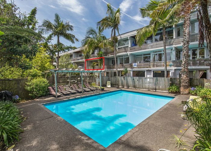 at 15/73 Princes Street, Northcote Point, Auckland