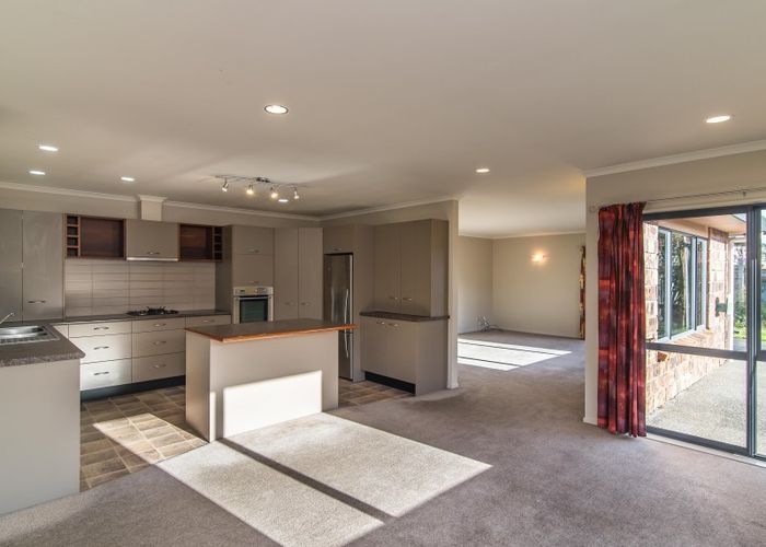  at 8 Nicholas Place, Waikanae Beach, Waikanae
