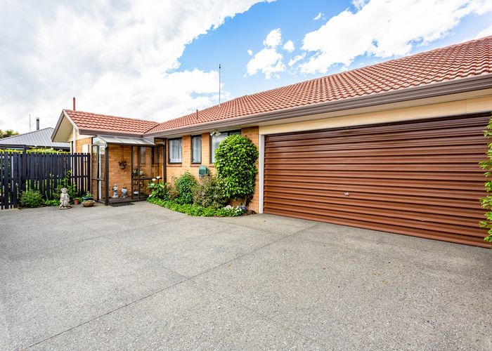  at 2/50 Steadman Road, Broomfield, Christchurch