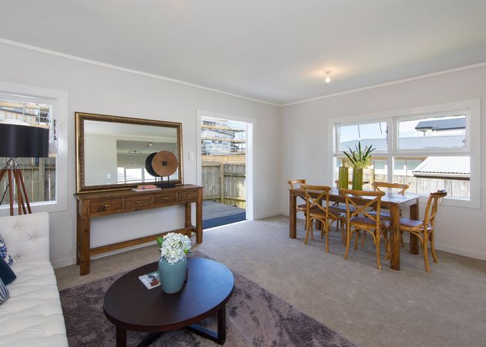  at 16A Ropata Avenue, Point England, Auckland