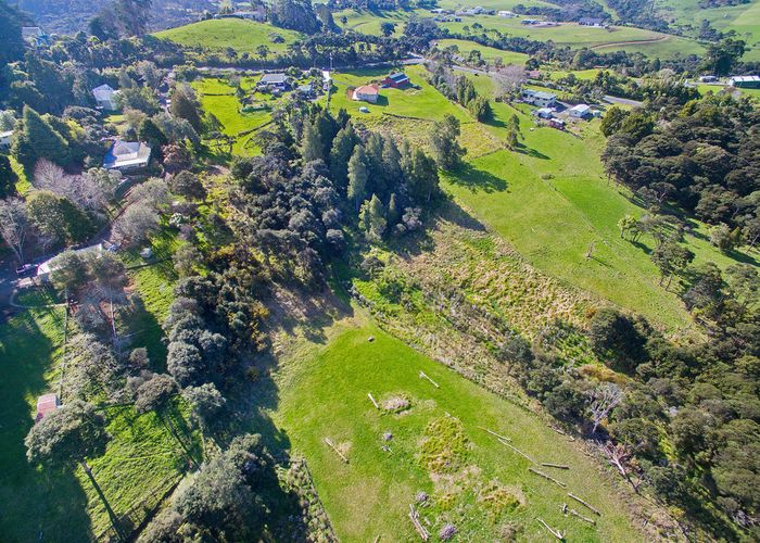  at 129 Wairere Road, Waitākere, Auckland