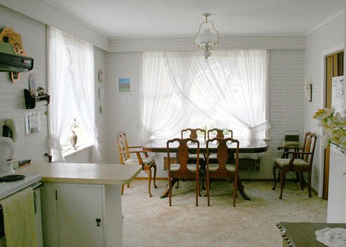  at 6 Helvetia Grove, Naenae, Lower Hutt