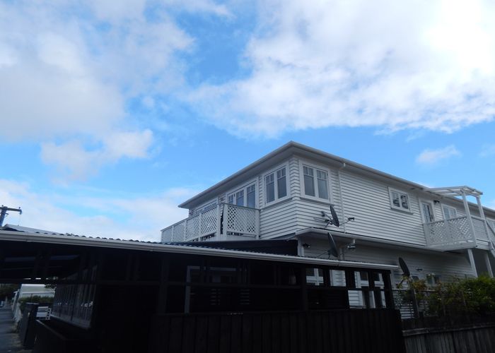  at 4/14 Oroua Street, Eastbourne, Lower Hutt