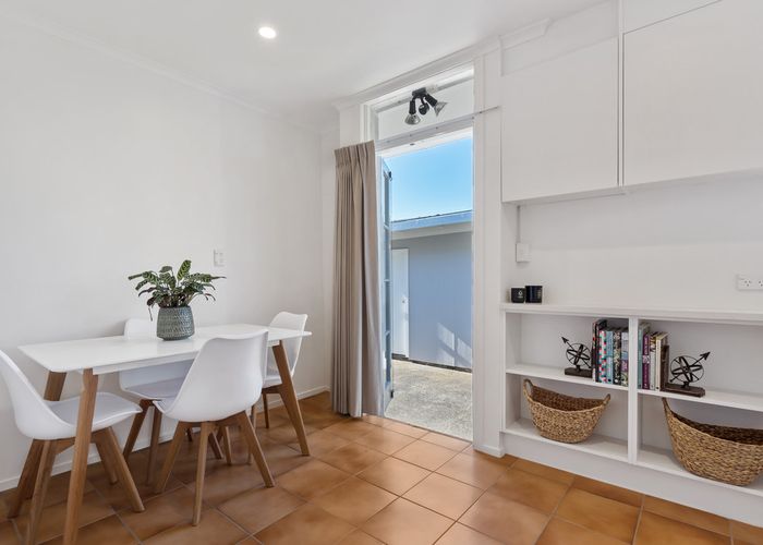  at 23 Mountain Road, Mount Wellington, Auckland